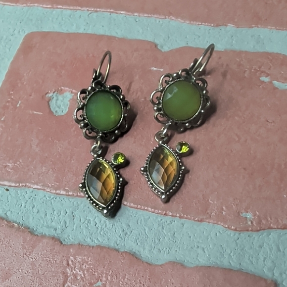 Jewelry - Green Gemstone Clip On Earrings - Women Jewelry